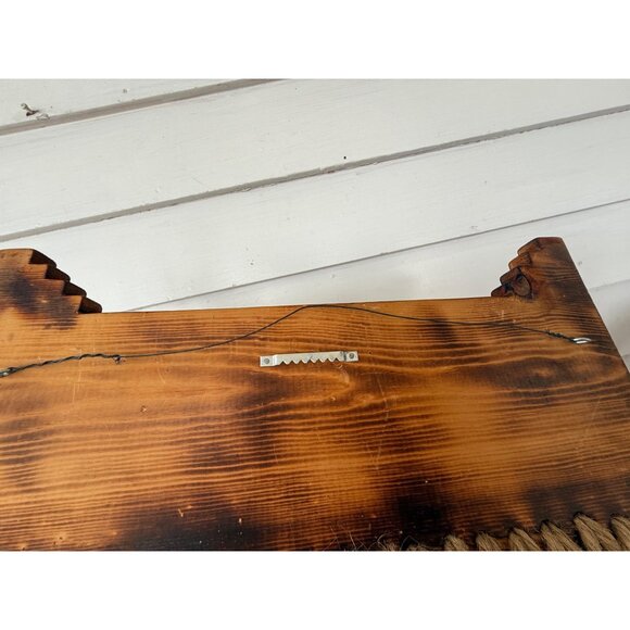 Vintage 1970s Boho Wood Jute Macarame' Wall Hanging With Hooks - Picture 13 of 16